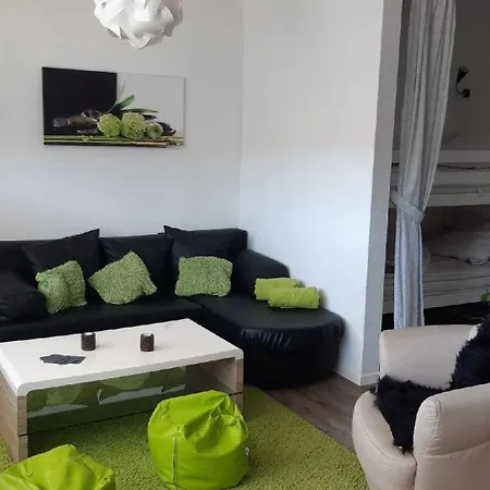 Lägenhet Kinderfreundliche In Niedersfeld Mit Terrasse *