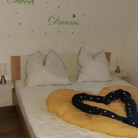 Kinderfreundliche In Niedersfeld Mit Terrasse 빈터베르크