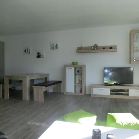 아파트 Kinderfreundliche In Niedersfeld Mit Terrasse *